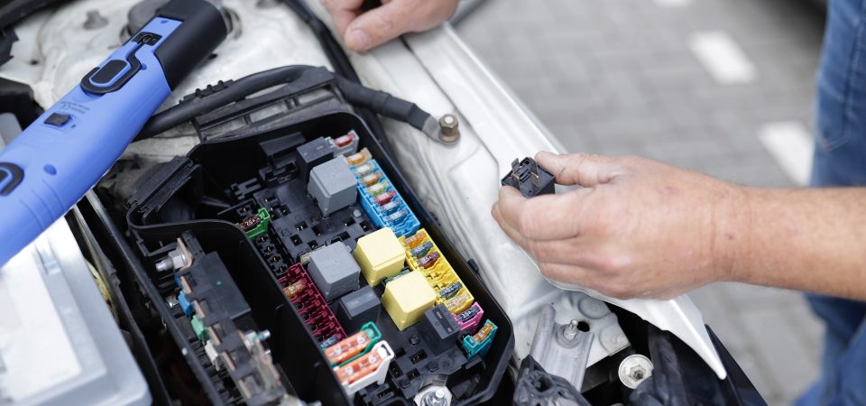 how-to-promote-automotive-products-company-on-social-media