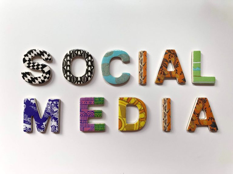 5-ways-local-banks-can-use-social-media-to-attract-customers