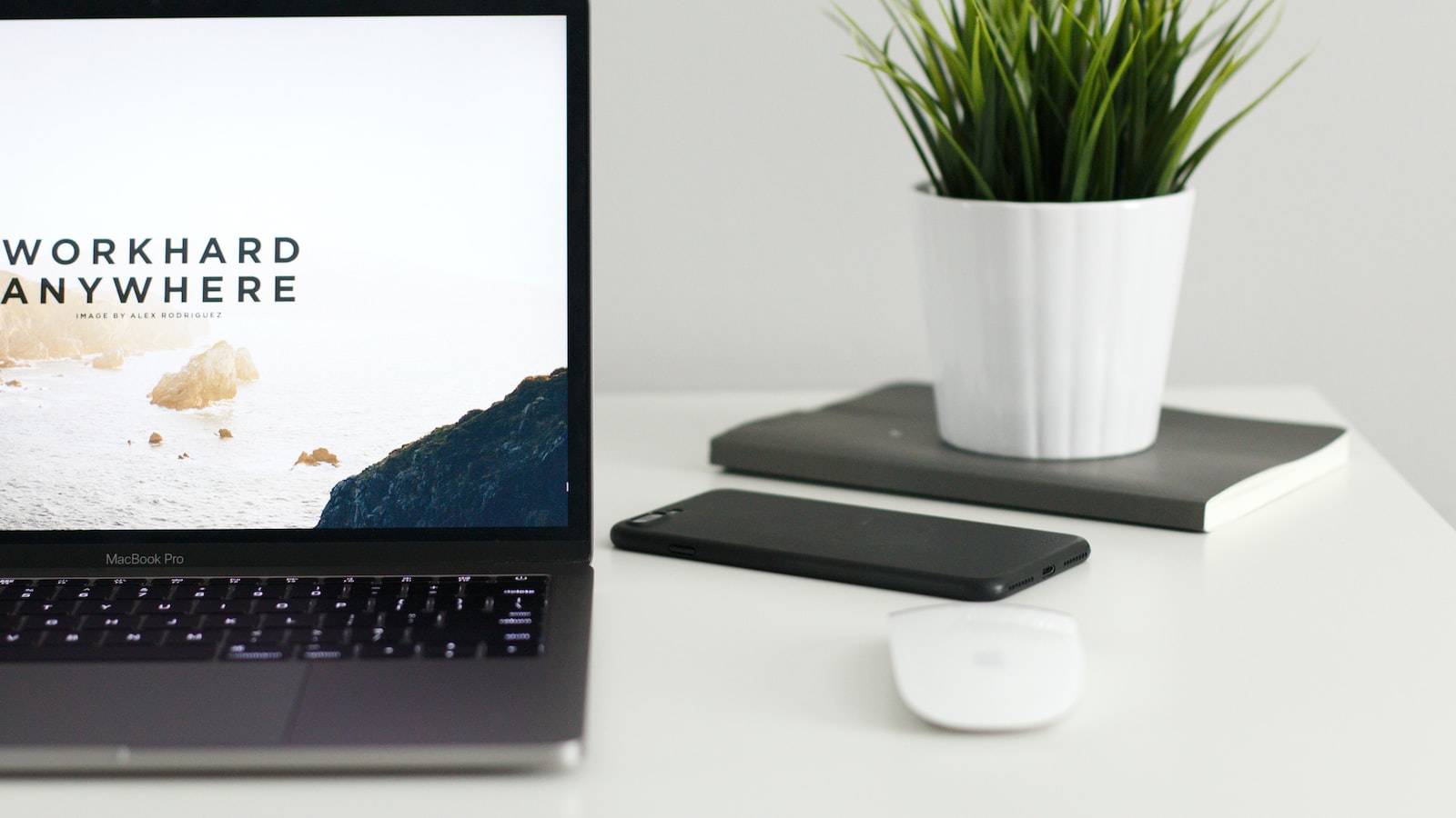 Understanding the Influence:⁢ Analyzing the Impact ⁣of Influencer Marketing