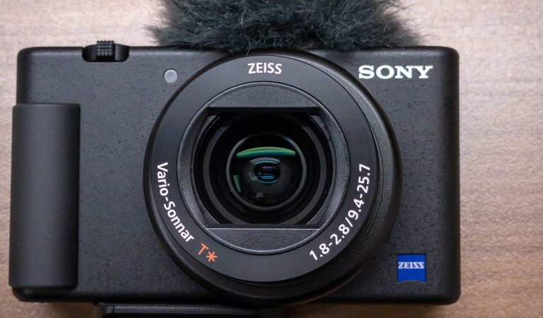 Finding Your Voice in the Vlogging World