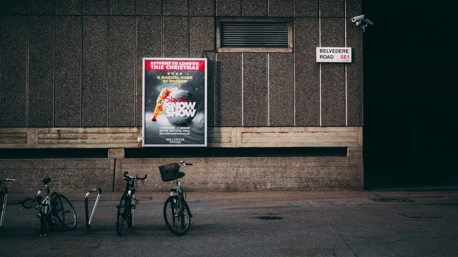 Enhancing Ad Campaigns through ‌Reservation Buying
