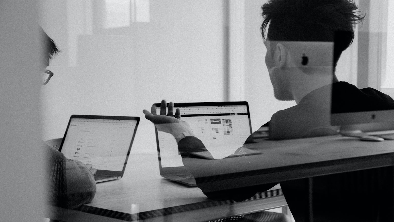 - Uncovering the‌ Best Social ‍Media Tools and‍ Features for Engaging‍ Content ⁤Creation