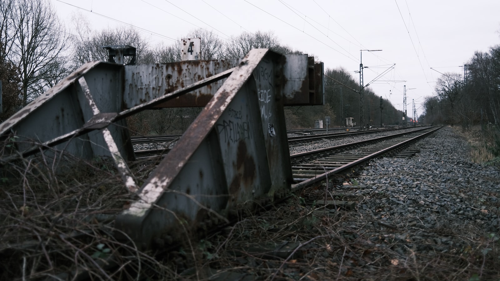 The Downsides ⁣of Buffer's Non-Async-First Approach