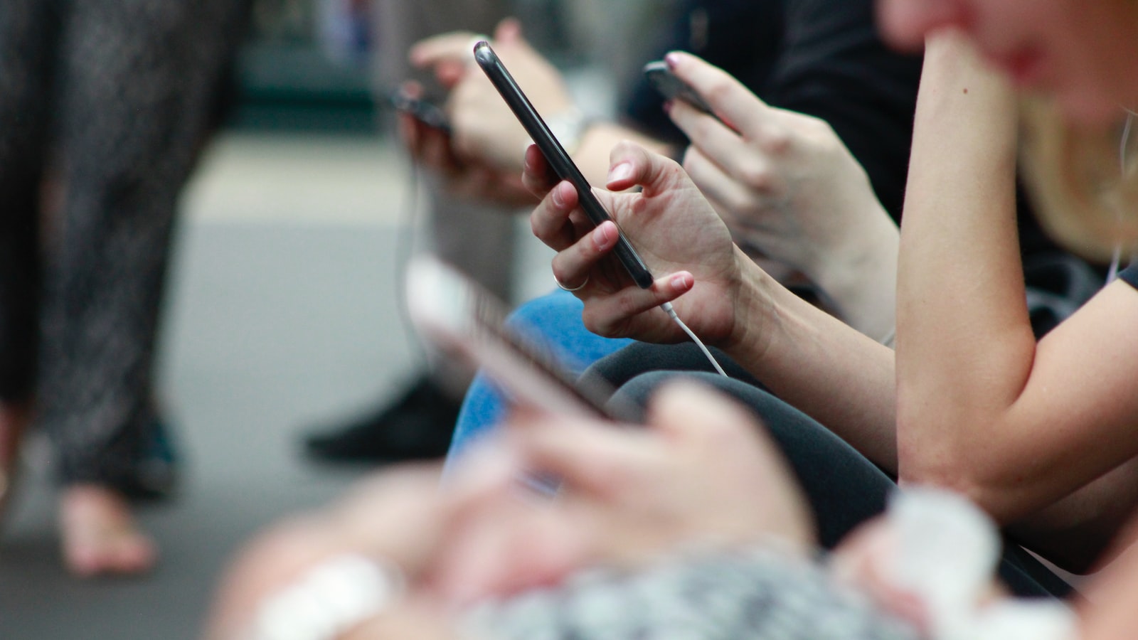 1. The Evolving Social Media Landscape: Key Strategies to Stay Ahead in 2024