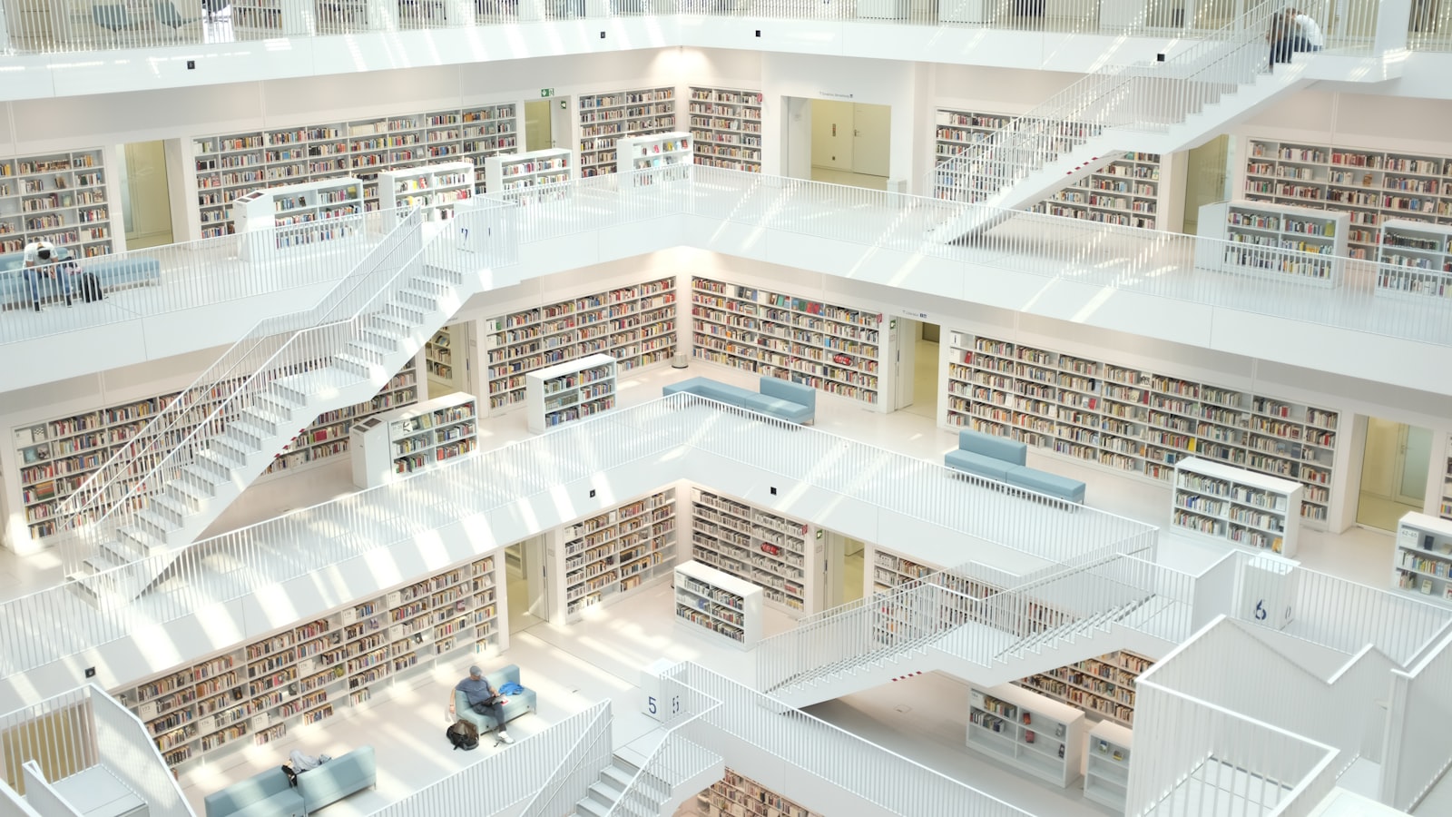 Wisdom of the Ages: Reshaping Traditional Knowledge in Modern ⁣Contexts