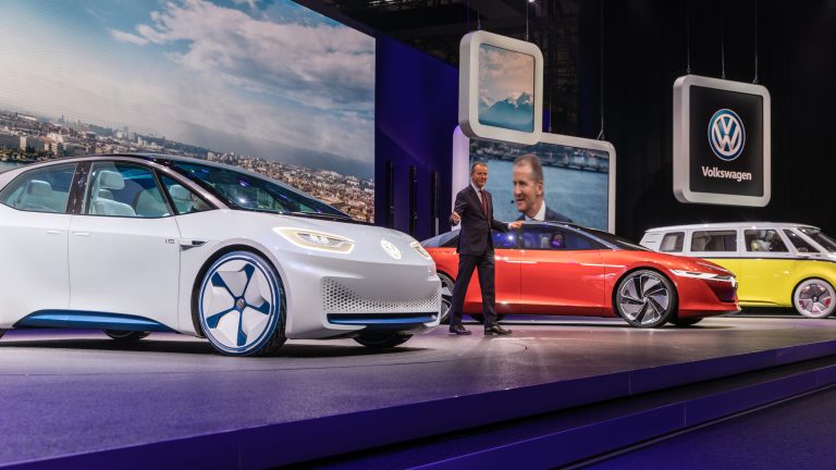 Connected Realities: Social Media Impact on Exotic Car Transport